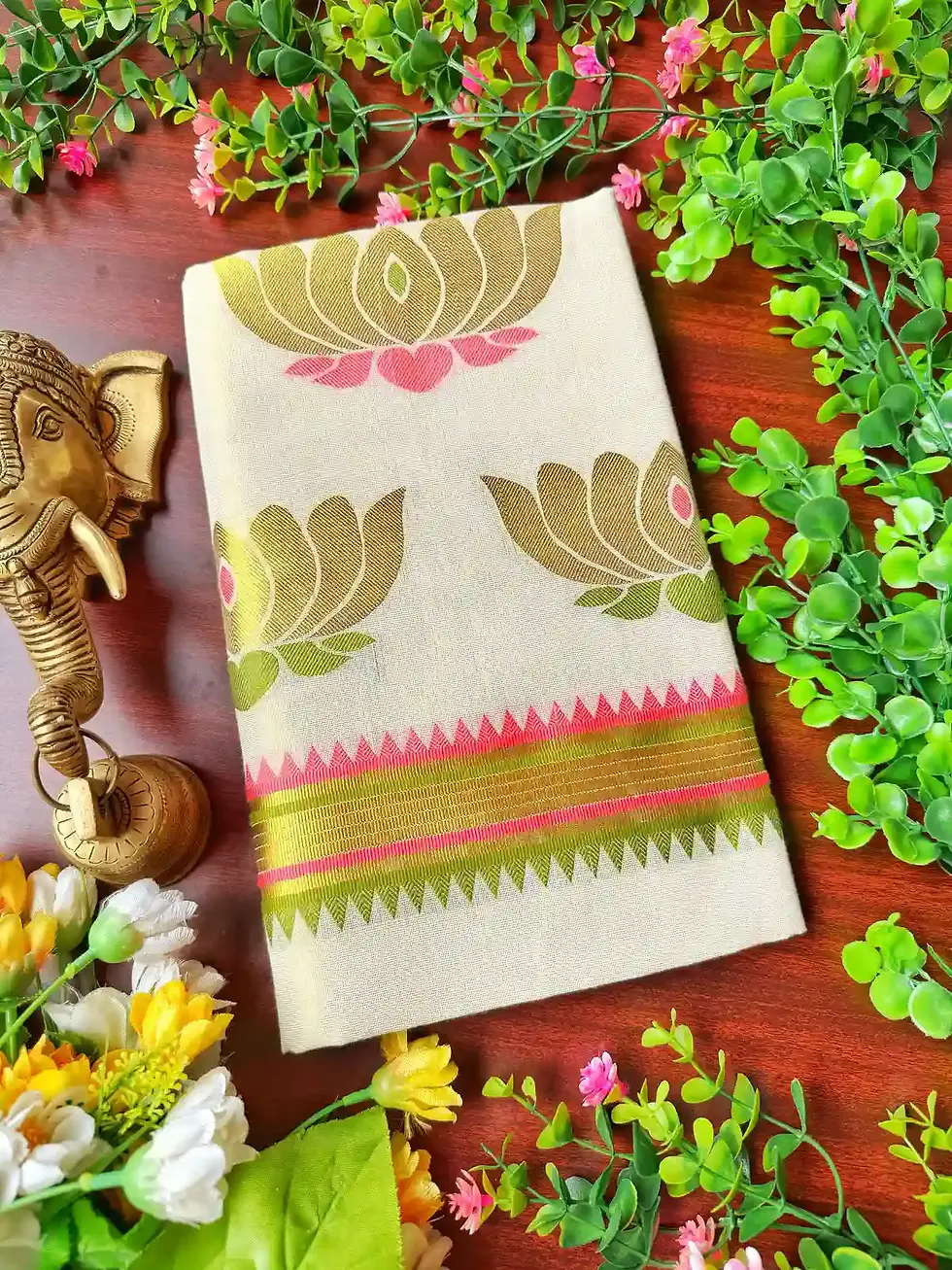 Premium Tamara Jacquard Balaramapuram Tissue Saree folded view