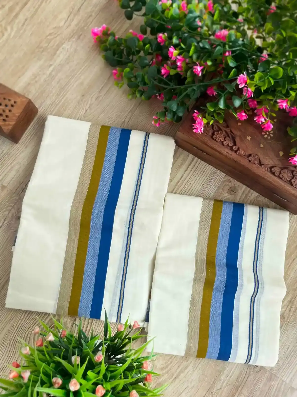 Blue with Caramel Kara Kuthampully Cotton Setmundu main view