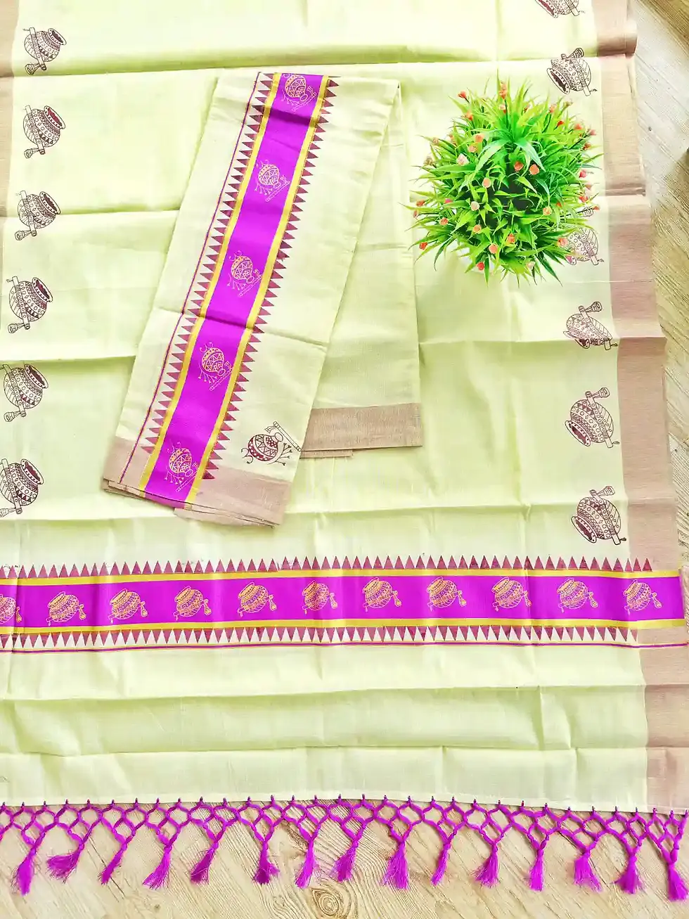 Thumbnail: Purple Pot Designer Temple Work Tussel Tissue Setmundu