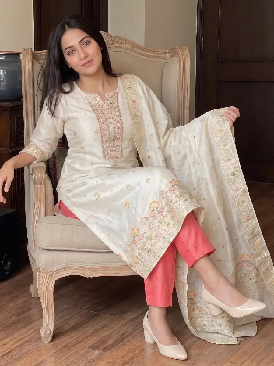 Multicolor Embroidered Tissue Women Kurta Set Sitting View