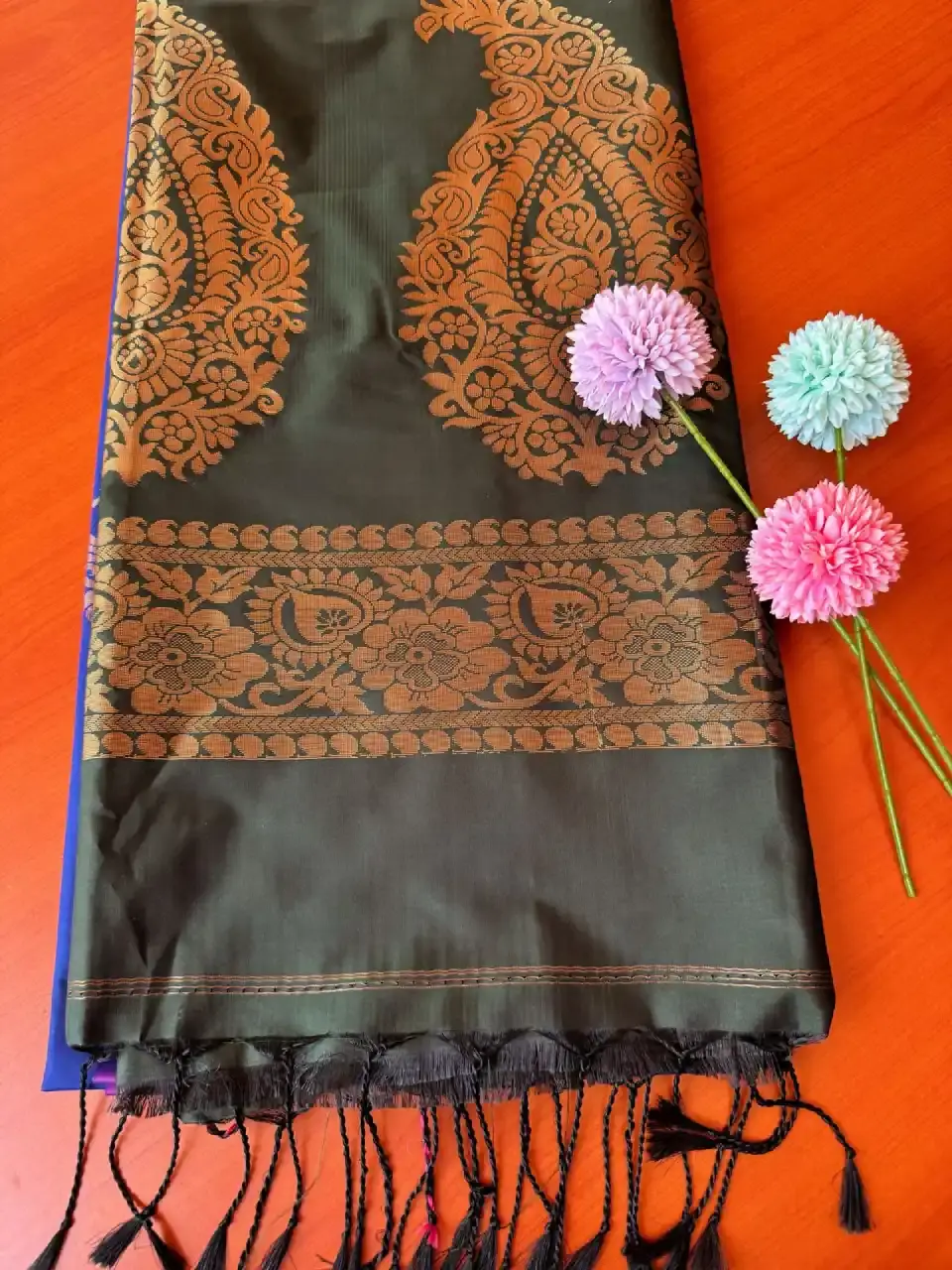 Cobalt Blue Mango Zari Pure Soft Silk Saree with Blouse pallu view