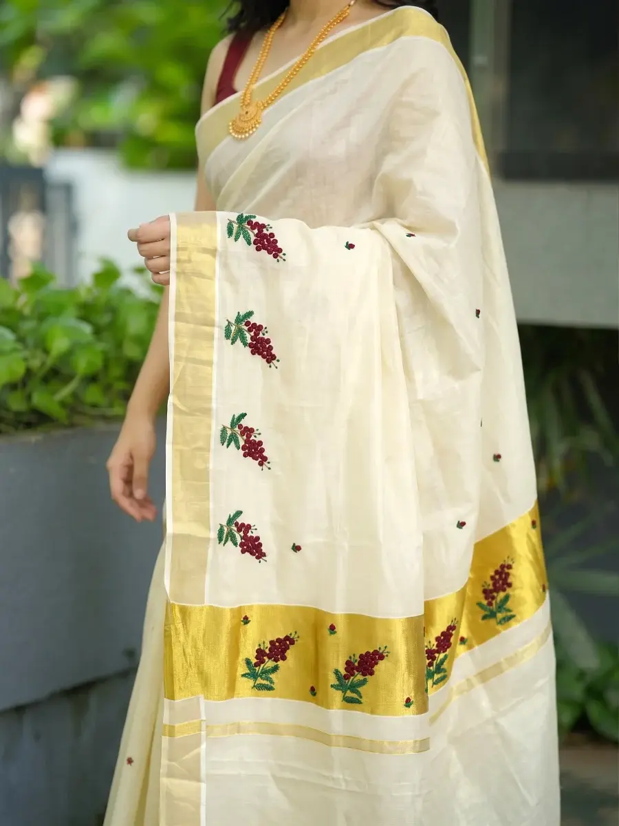 Thumbnail: Maroon Grape Embroidery Kasavu Tissue Saree pallu view