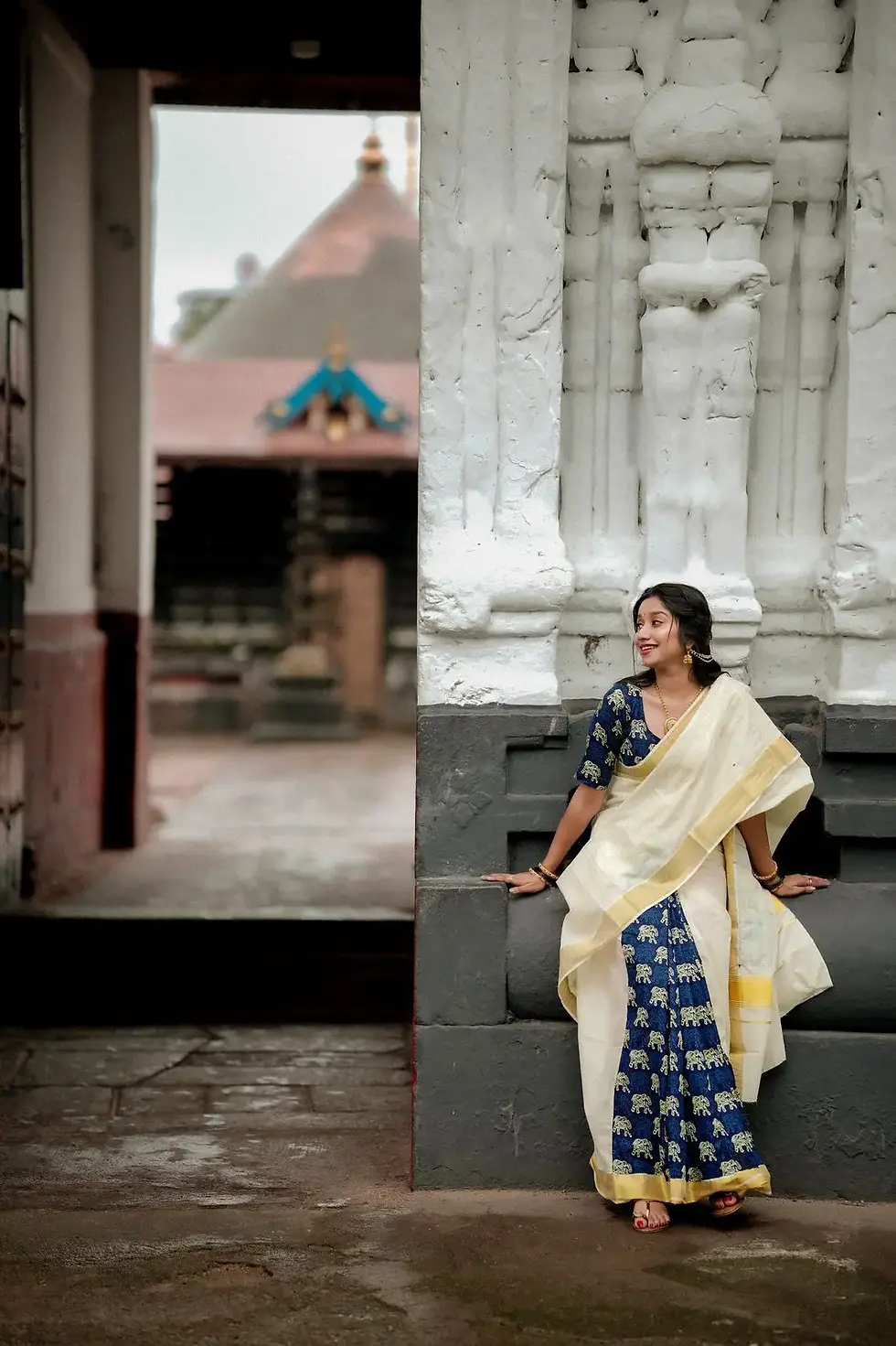 Gajah Ajrak Kasavu Check Cotton Saree with Blouse front view