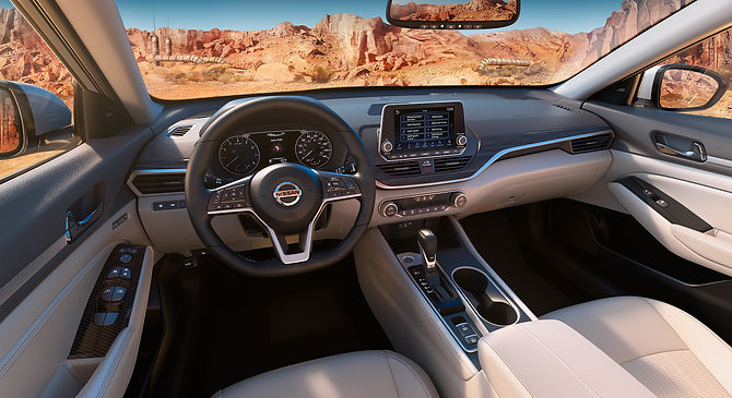 A07_ReviewInterior_Altima_Interior_HD.jp