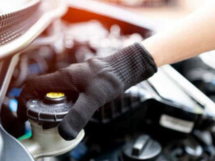 A importância de trocar o fluido de freio: Mantendo você e o seu carro seguro