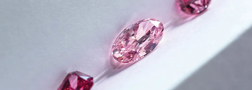 Spécimens de la collection Tiffany Argyle Pink Diamonds : un exemple de la saturation ultime recherchée en investissement.
Crédit photo : Collection Tiffany Argyle Pink Diamonds.