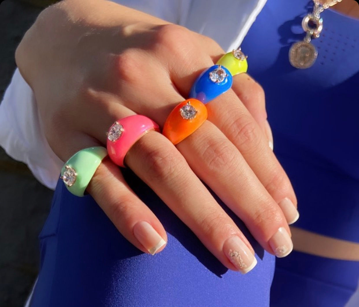 خاتم ملون (يتوفر الوان)