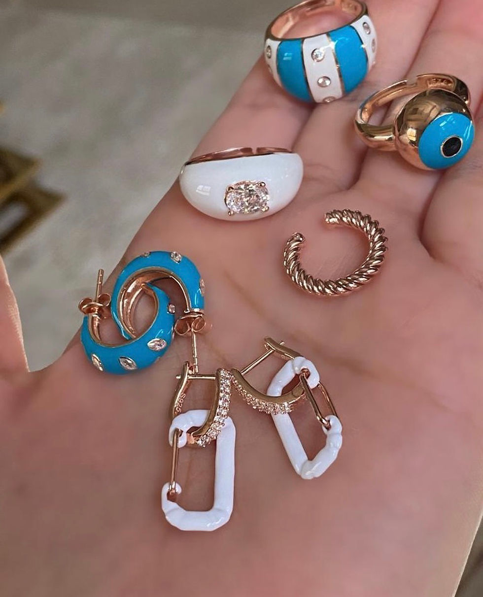 الصورة المصغرة: خاتم ملون (يتوفر الوان)