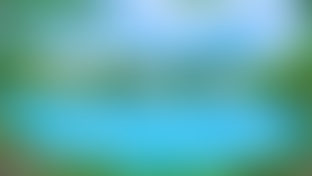 北海道・美瑛町「青い池」自然が引き起こした奇跡の絶景