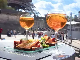 パリ・ル・ビストロ・パリジャン（Le Bistro Parisien）ランチ／ディナー食事券＋セーヌ川クルーズ付き（フランス・レストラン予約）