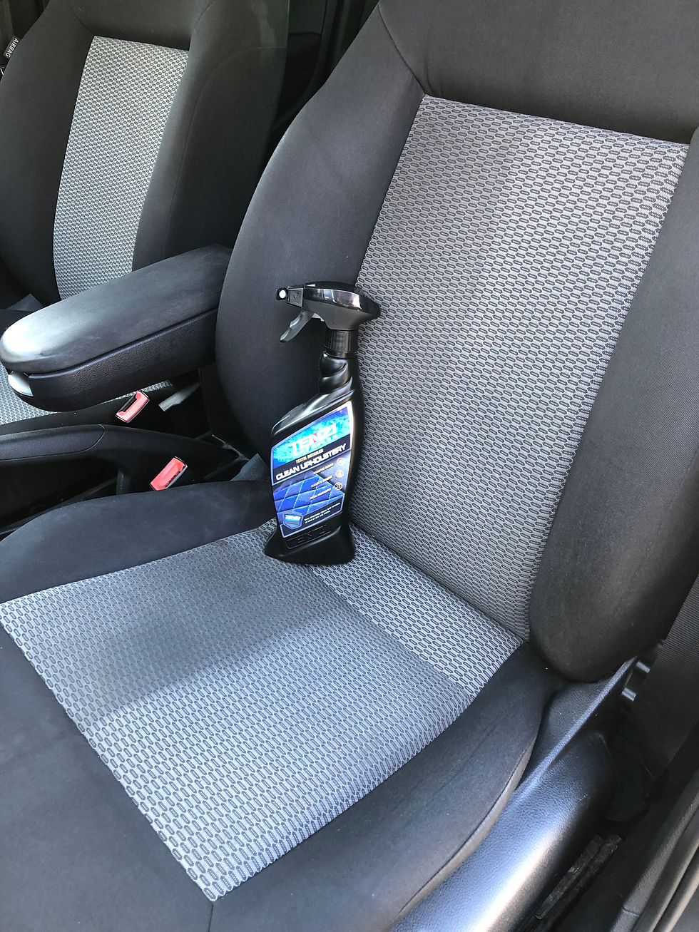 Miniatyrbilde: Clean Upholstery 600ml - Tekstilrens