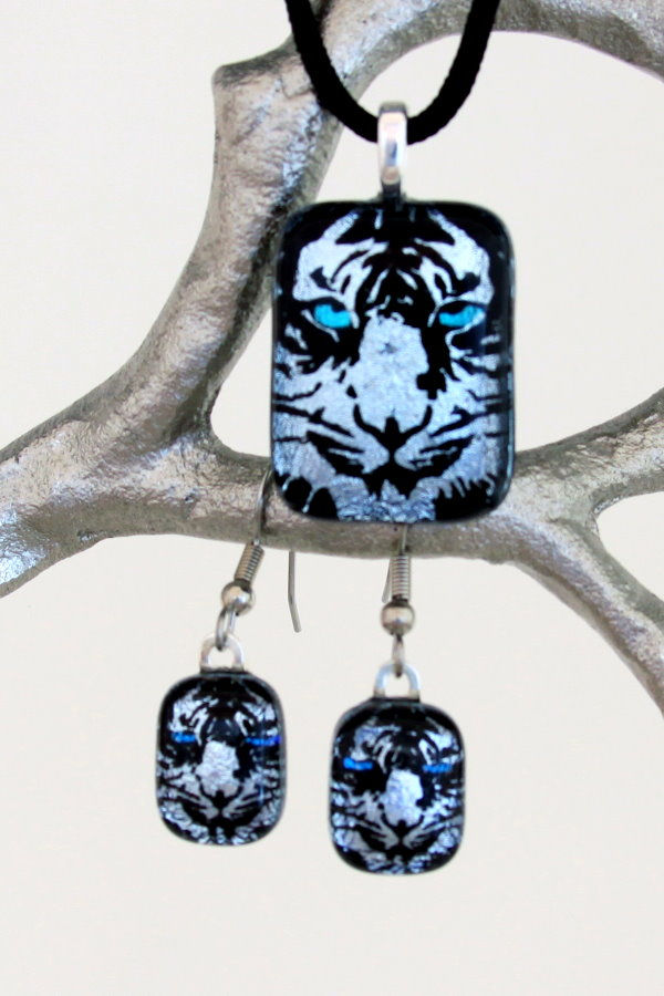 Thumbnail: White Tiger Wholesale