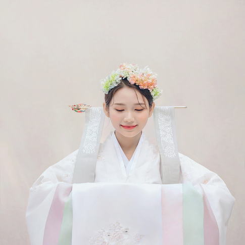 Trang phục Hanbok cưới hoàng gia - cận cảnh cô dâu