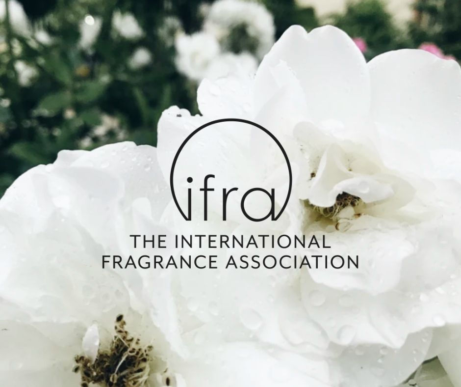 NEZ LE MEDIA & IFRA - THE ESSENTIALITY OF FRAGRANCE - BOOK