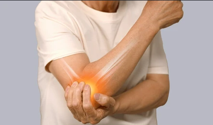 Golf Elbow vs. Tennis Elbow: What’s the Difference?