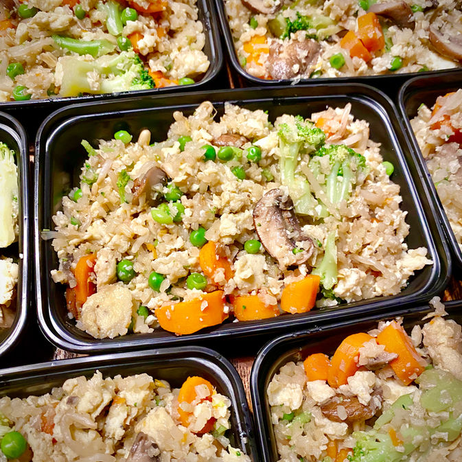 Organic Free-Range Chicken & Veggie cauliflower Fried Rice
- Chicken, Pea, Carrot, Broccoli, Mushroom & Egg