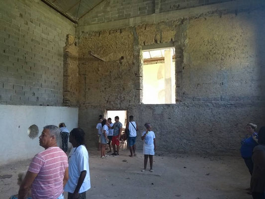 visitantes dentro da casa grande 2018.jpg