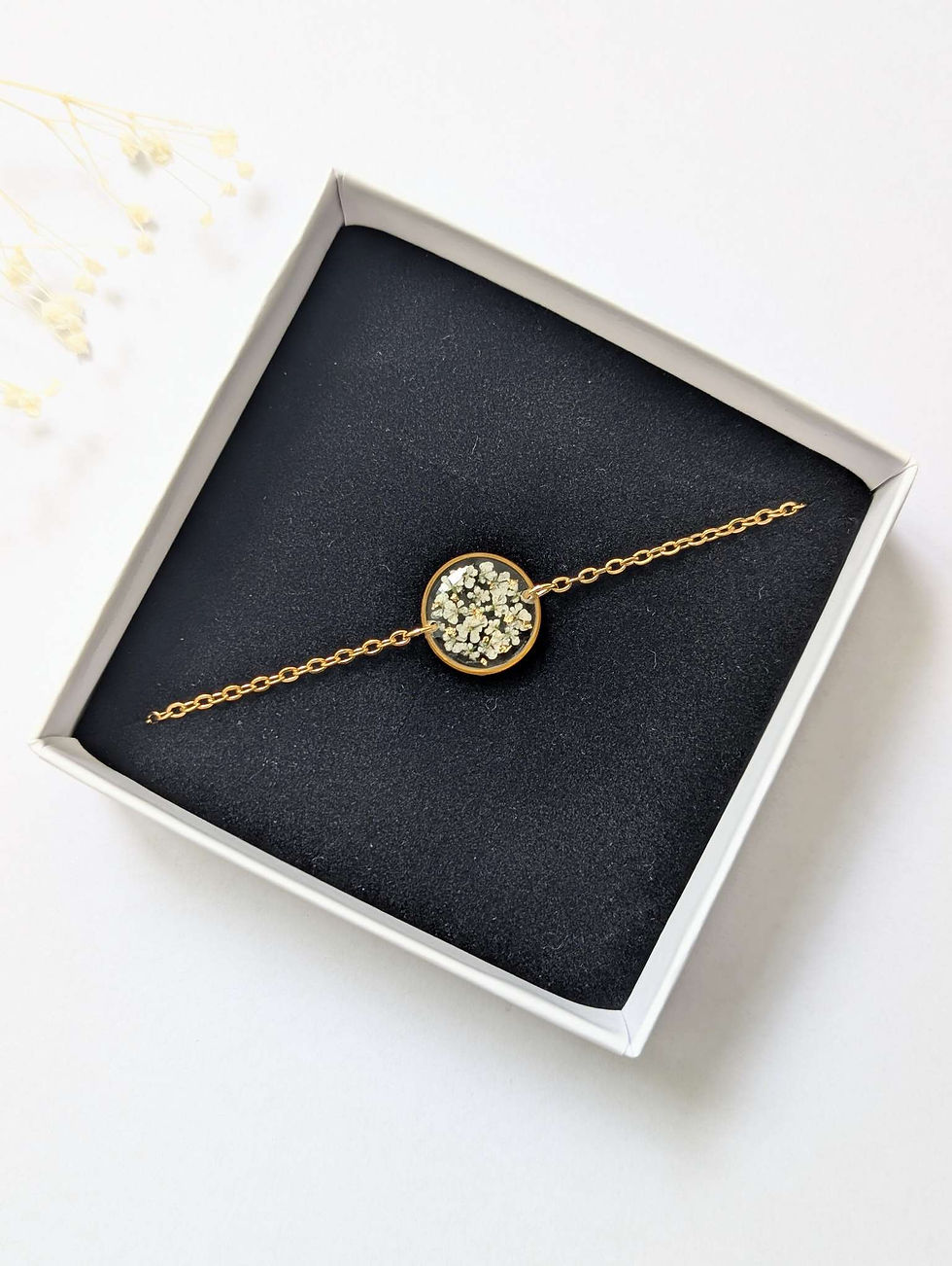 Miniature : MOON - Bracelet avec des fleurs de carottes sauvages et de la feuille d'or 