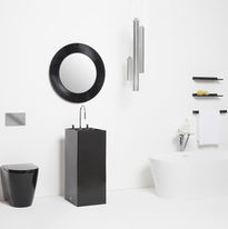 AP01_KARTELL_BY_LAUFEN_020-black_091_floorstanding-bath_TF_Press.jpeg