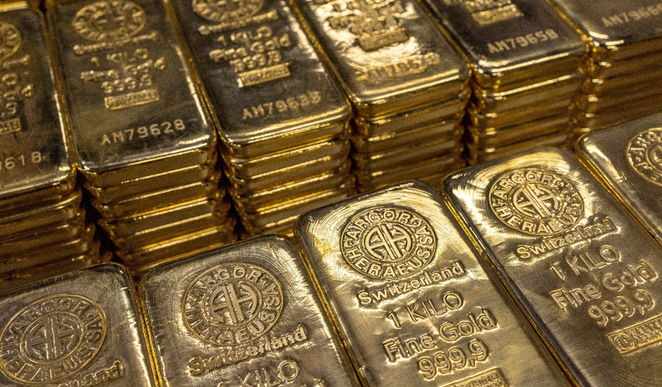 金價新低！跌破每英兩2,000美元