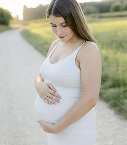 Babybauch-shooting_Ulm_Langenau_Andrea-14.jpg