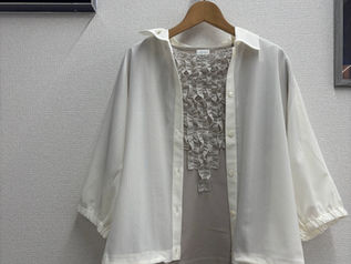 シャツのインナーに良い感じ!!