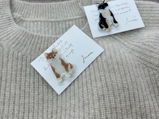 やさしい雰囲気‼軽いので襟元が楽しい感じになります。