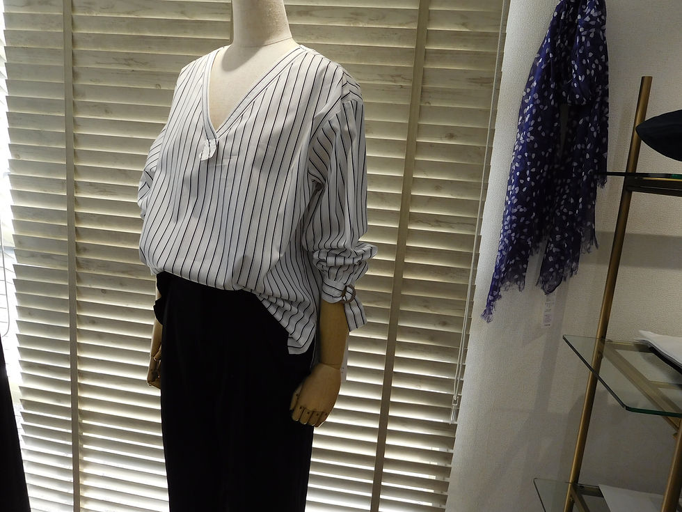 マルシャルテル　１６０００円＋TAX