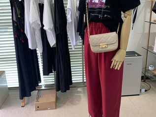 夏コーディネート！！カラーパンツがポイント！