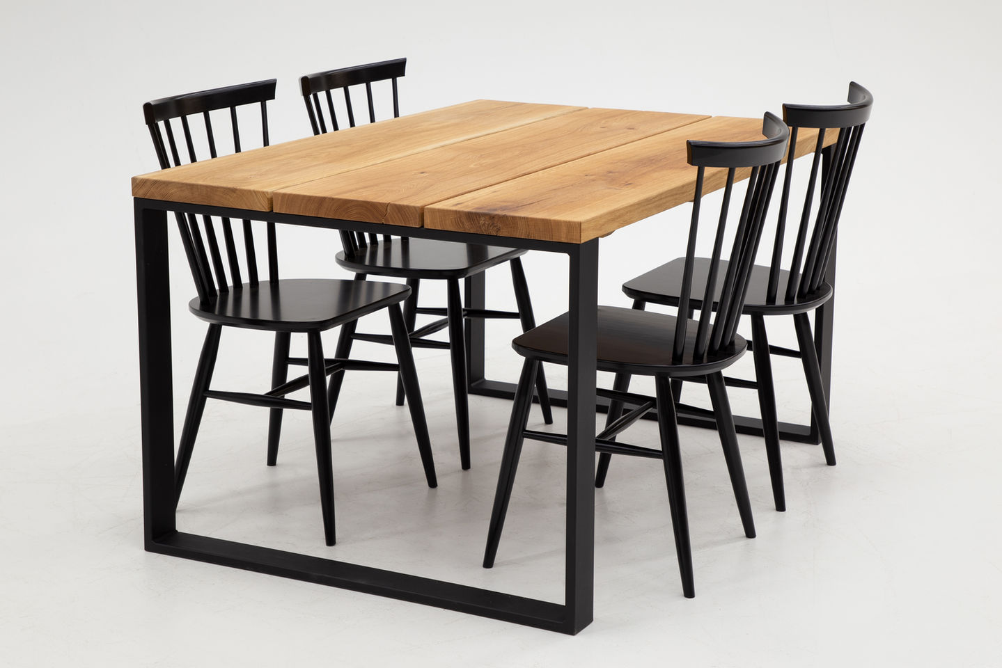Lankku ruokapöytä 140x95cm ja Pinja ruokatuoli, Väri: Tammi, musta