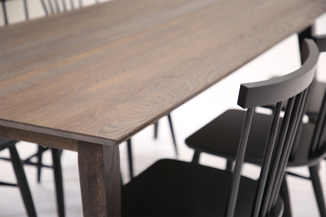 Alta ruokapöytä 180x80cm jaVilja ruokatuoli, Väri: Smoked ja Musta