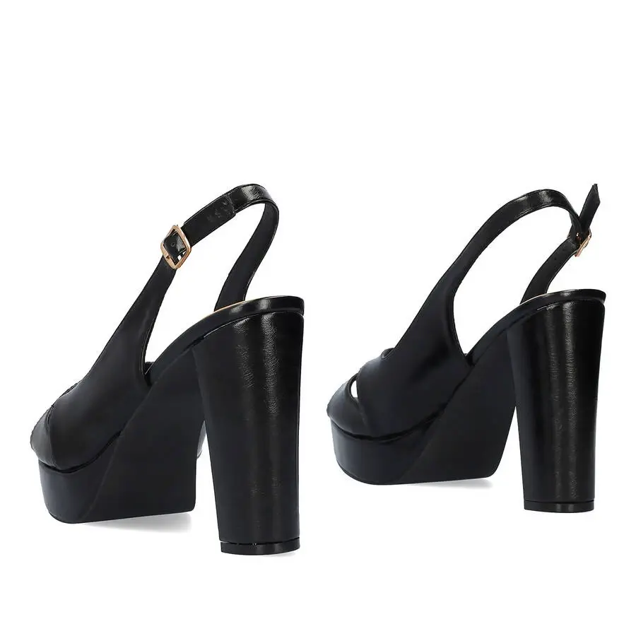 תמונה ממוזערת: Cora Black Platforms Size 32-34