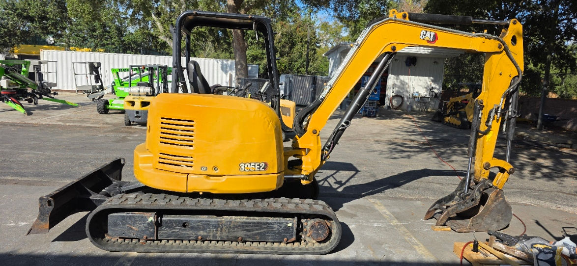 2021 Caterpillar 305E2 mini excavator