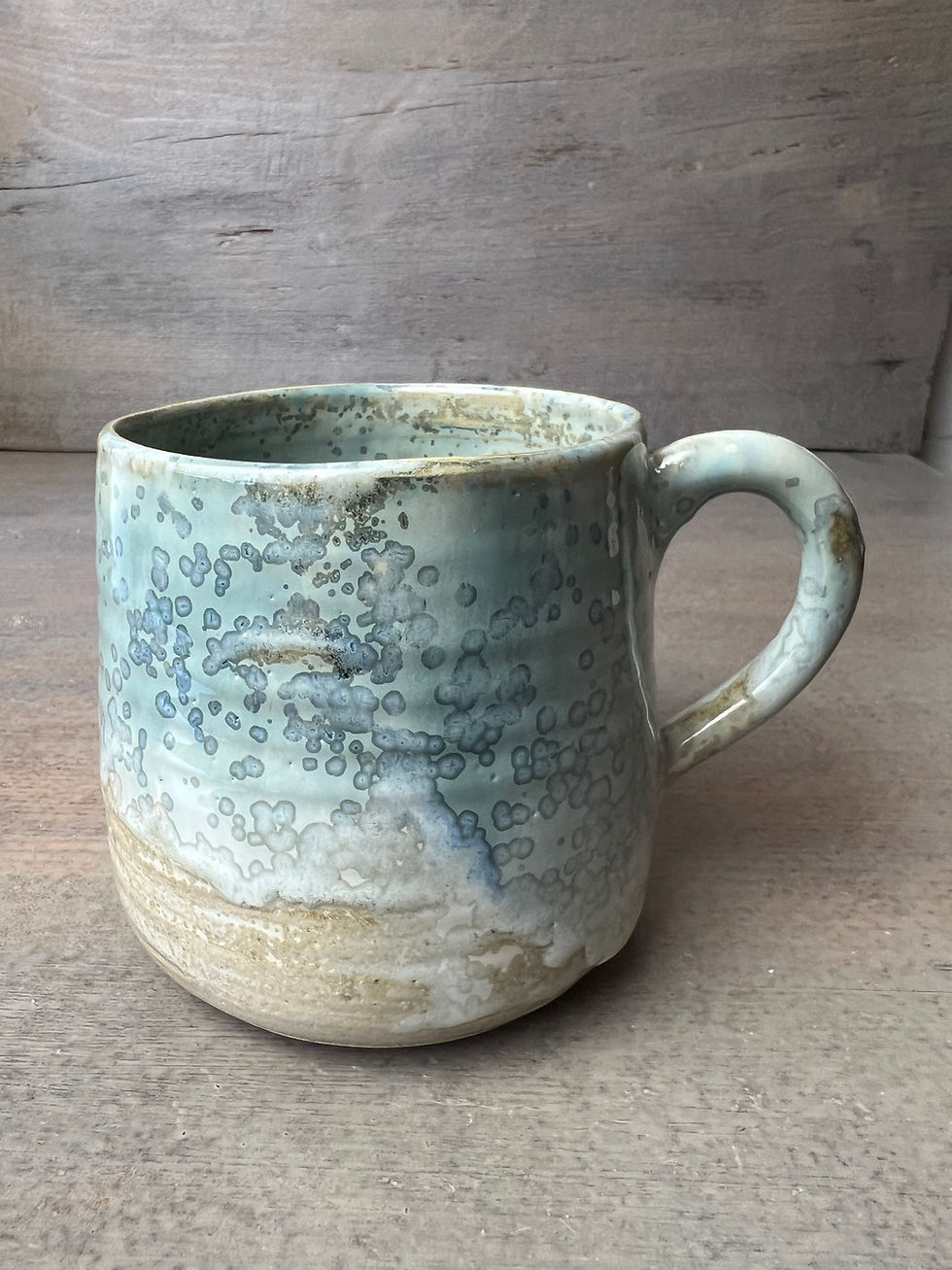 Miniature : Tasse avec anse en céramique blanche et verte -  pièce artisanale