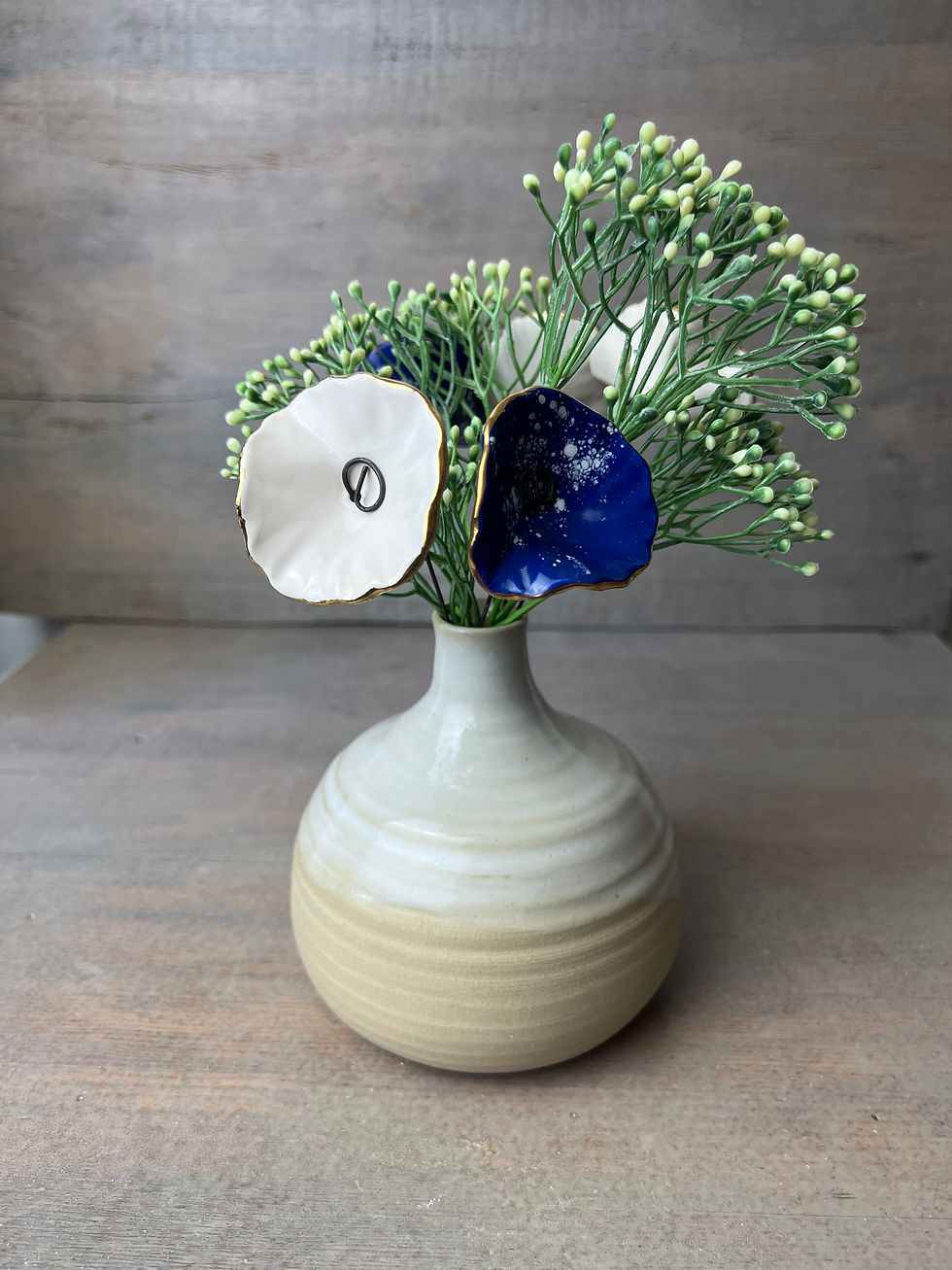 Miniature : Vase  en grès émaillé blanc et grès beige brut