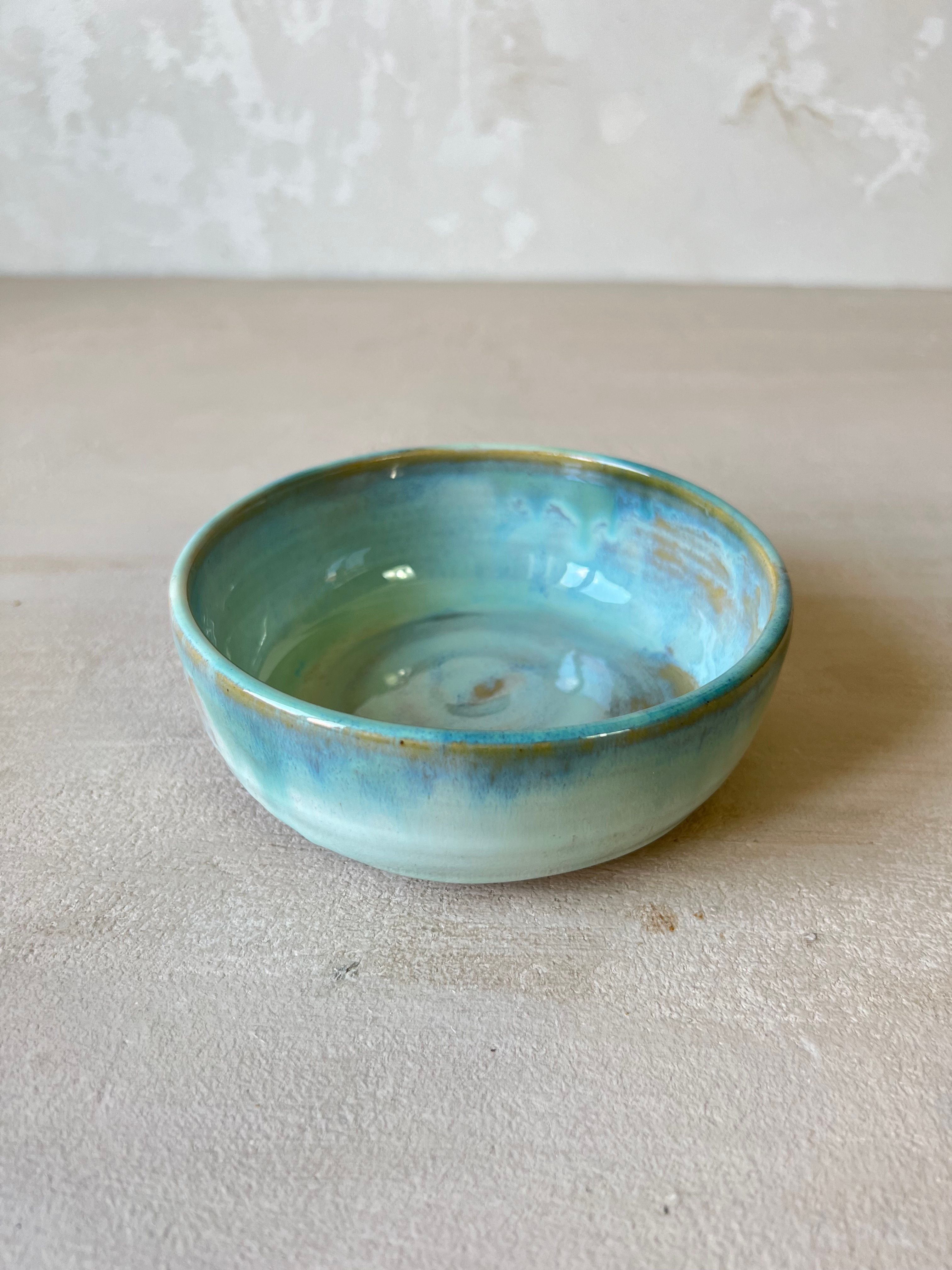 Coupelle en grès, émail turquoise – Bol bas artisanal en céramique-