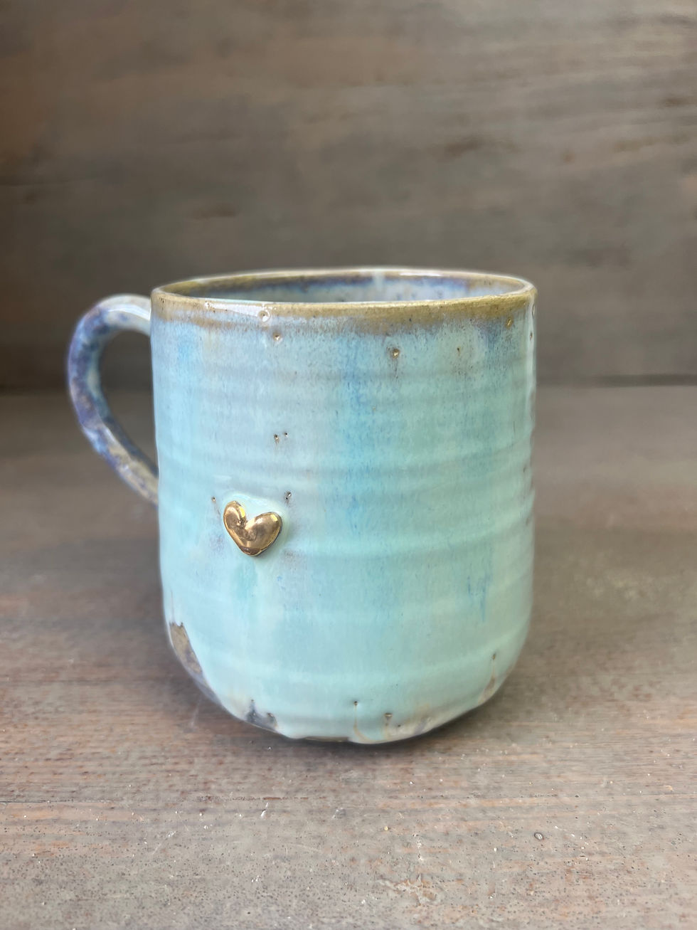 Miniature : Tasse artisanale en grès, avec décor cœur doré email turquoise et blanc