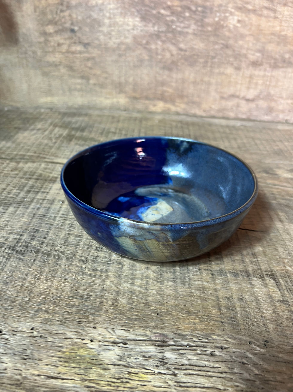 Miniature : Coupelle en grès artisanal bleu foncé, émail nuancé
