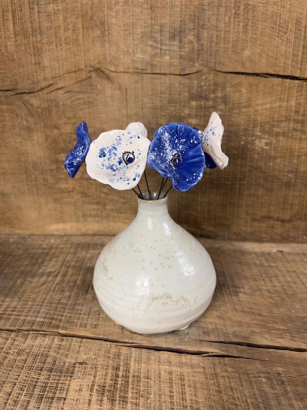 Miniature : 6 fleurs bleues mouchetées et blanches mouchetées