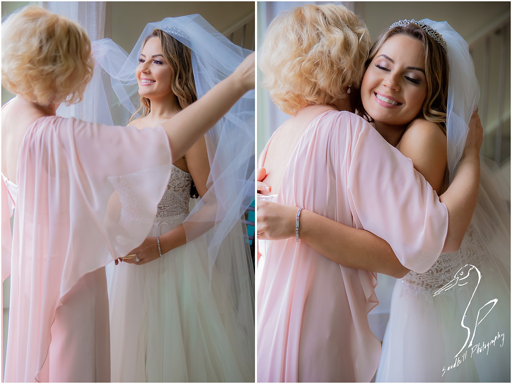 Sarasota Beach Wedding Photography, getting ready pictures of the bride and her mother at the Hyatt Regency Sarasota