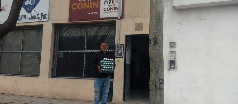 Donación de huevos para la Fundación Conin