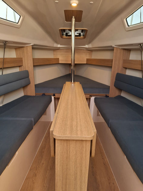 Maxus Evo 24 Sailing Boat Electric