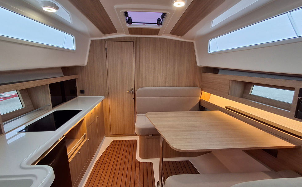 Nexus Revo 870 Cabrio Electric jong gebruikte boot te koop