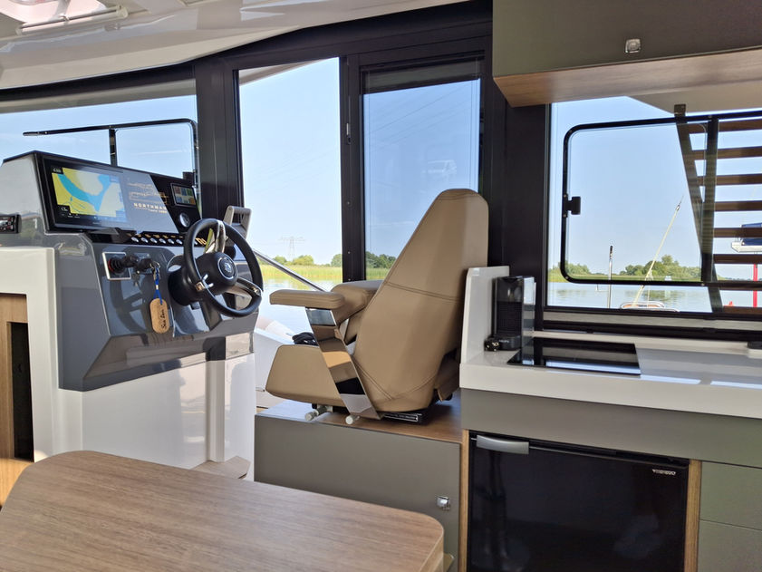 Northman 1050 Trawler Electric Yacht
