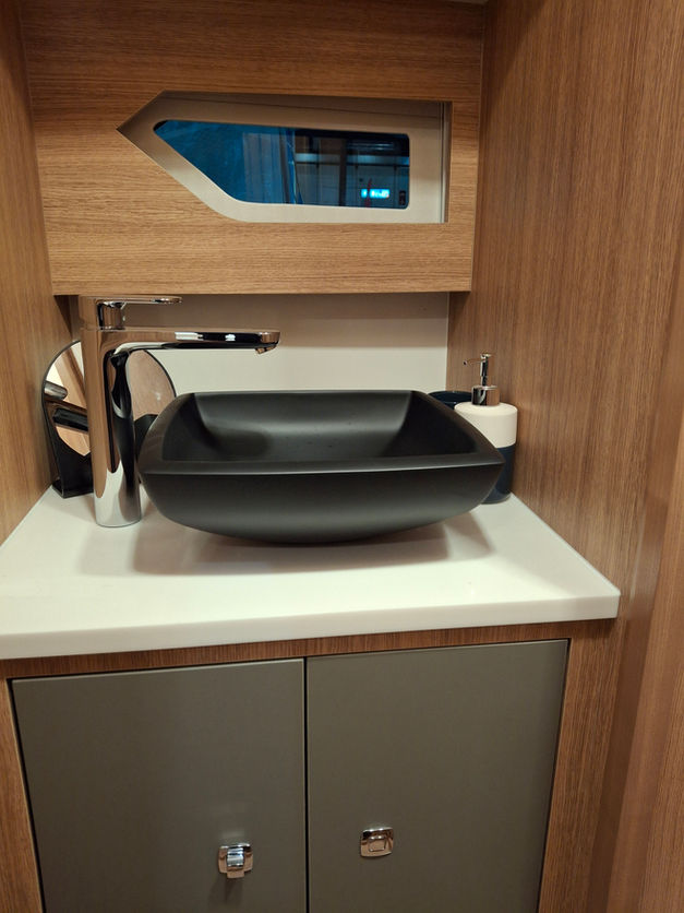 Maxus 31 Sailing Yacht