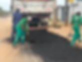 Prefeitura e Deracre realizam tapa-buracos na principal via de Xapuri antes da Expo