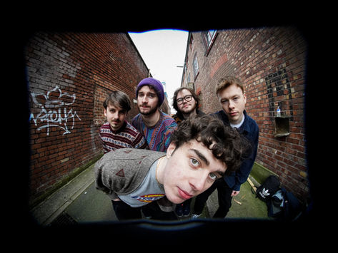 Dreamy Liverpool Indie quintet TRAITS release debut single 'Holding On'!