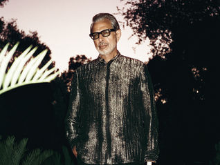 INTERVIEW W/ Jeff Goldblum: "Being present is a cornerstone of both Jazz music and acting!"