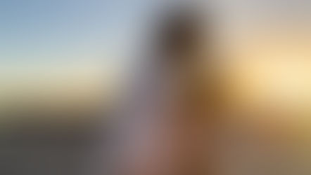 La guatemalteca Nicky Rúdeke presentó su nuevo sencillo y video musical "Replay"