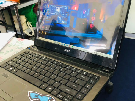 LAPTOP ACER SCREEN ROSAKโโโ